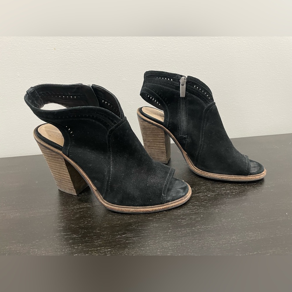 Vince Camuto Black heels